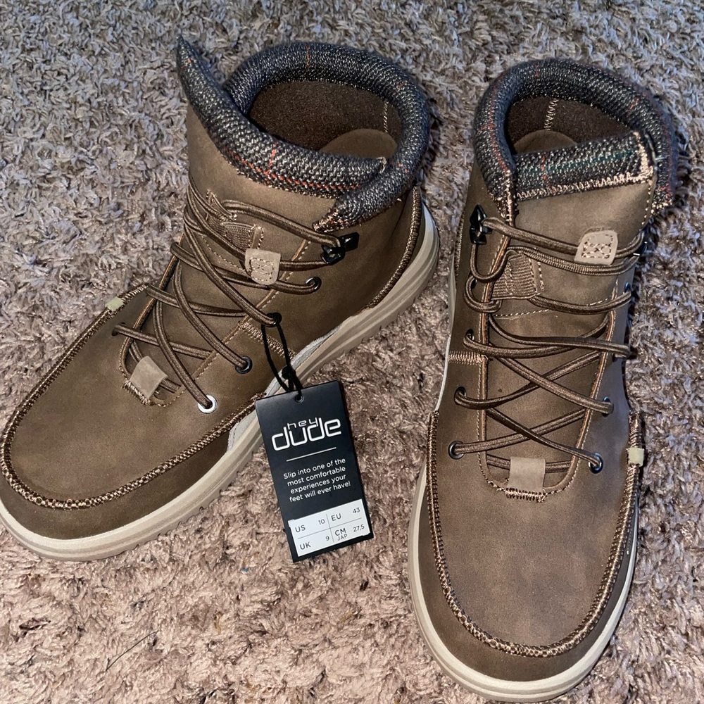 *NEW* Mens HeyDude Boots